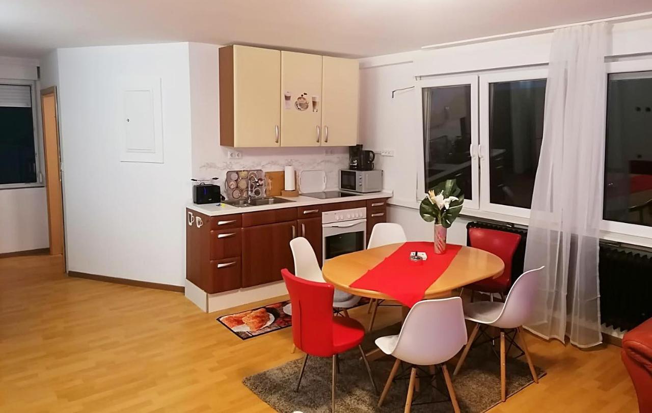 Gemuetliche Apartments In ニーダードルフェルデン エクステリア 写真