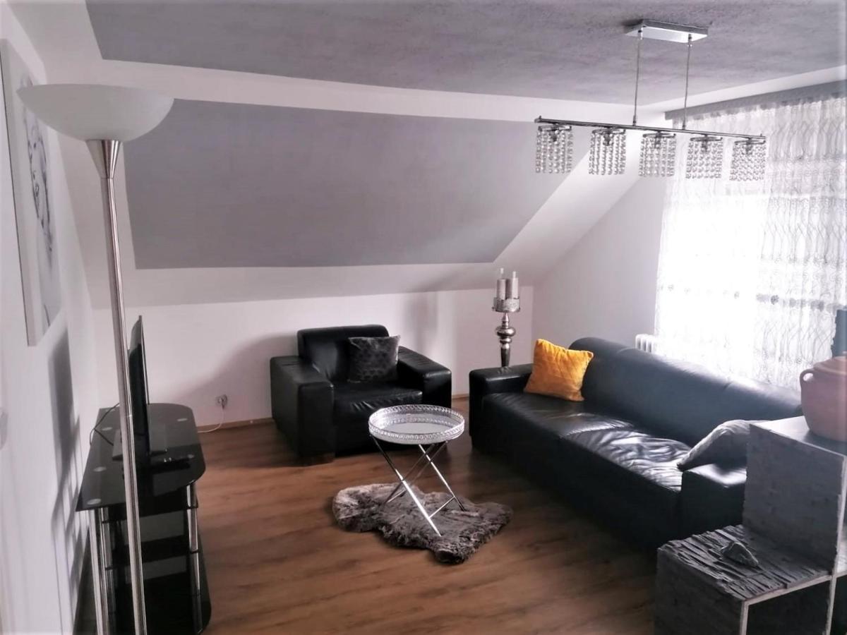Gemuetliche Apartments In ニーダードルフェルデン エクステリア 写真
